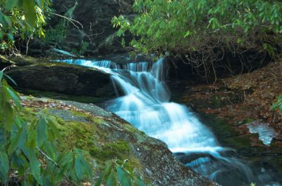 The Lower Falls
The lower Falls is about 20 ft or so but quiet pretty.
