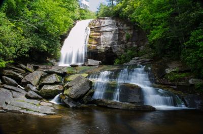 75 feet of falling stained water
Not the color of the pool below the falls. perfectly clear but stained, mush like the cypress water of Eastern NC.
