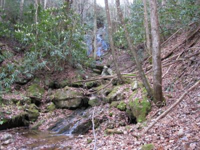 Long Arm Branch Falls
In the Clark Creek area Of TN HWY 107. A moderate hike but, to see it at it's best wait for a heavy rain.

While in that area you might as well beat yourself up by seeing Wilderness Falls.

36.10201,-82.55187
