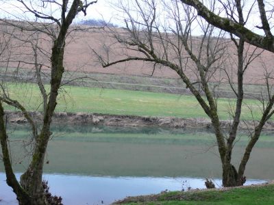 Falls 5A
Naaa. not a waterfalls but, the beautifu Clinch river, just across the road from Falls 5
