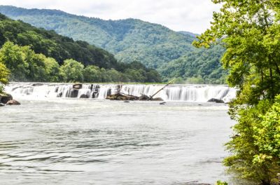 Timber
Look at all the timber caught up in Sandstone Falls.
